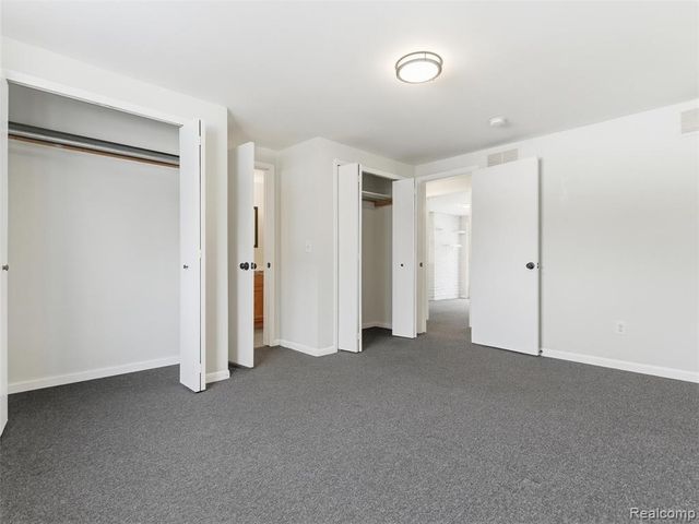 38301 Murdick Drive, New Baltimore, MI 48047