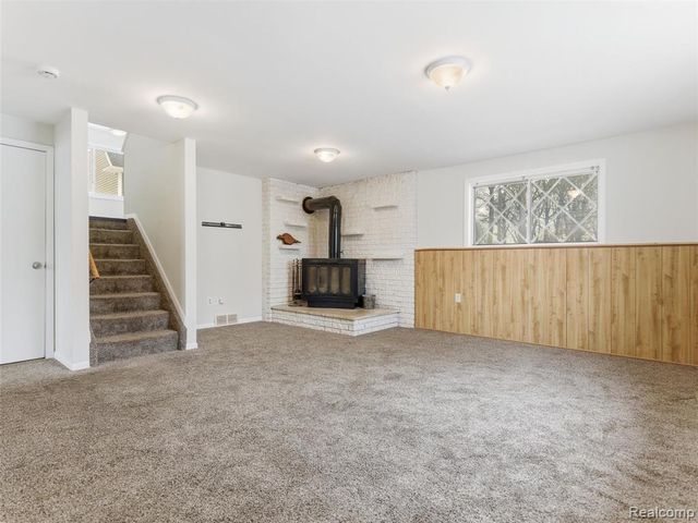 38301 Murdick Drive, New Baltimore, MI 48047