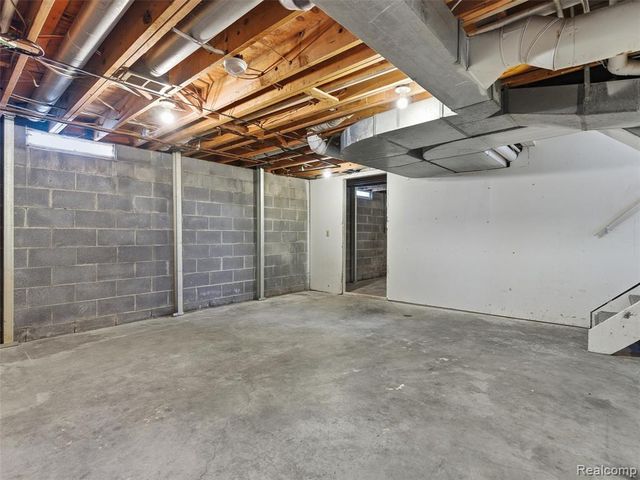 38301 Murdick Drive, New Baltimore, MI 48047