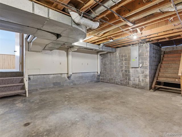 38301 Murdick Drive, New Baltimore, MI 48047