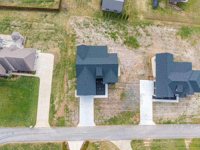 382 Woods Edge Drive, Somerset, KY 42503