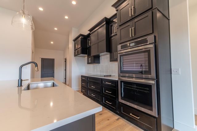 382 Woods Edge Drive, Somerset, KY 42503