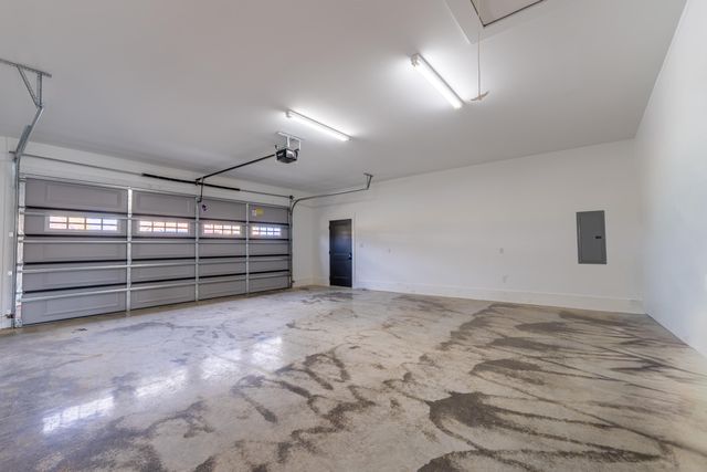 382 Woods Edge Drive, Somerset, KY 42503