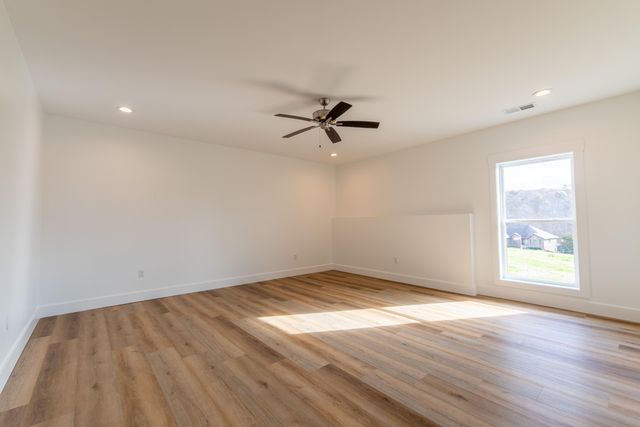 382 Woods Edge Drive, Somerset, KY 42503