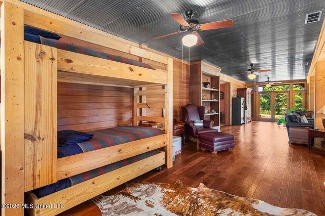 1454 Livingston Vernon Road, Flora, MS 39071