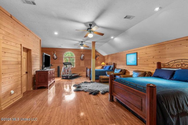 1454 Livingston Vernon Road, Flora, MS 39071