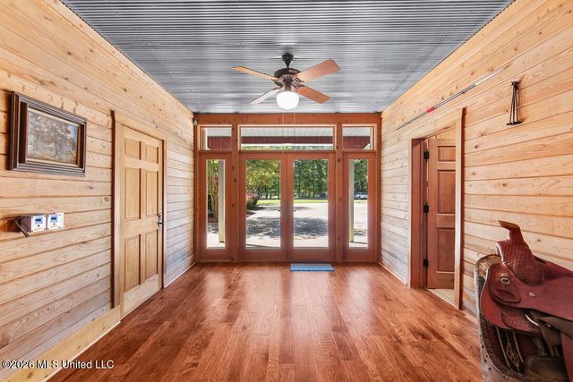 1454 Livingston Vernon Road, Flora, MS 39071