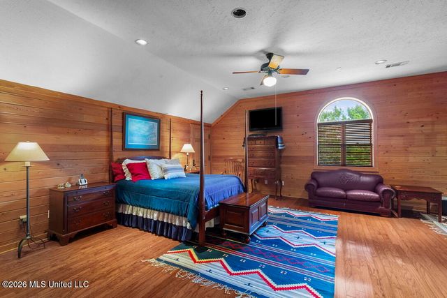 1454 Livingston Vernon Road, Flora, MS 39071