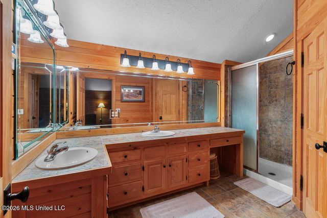 1454 Livingston Vernon Road, Flora, MS 39071