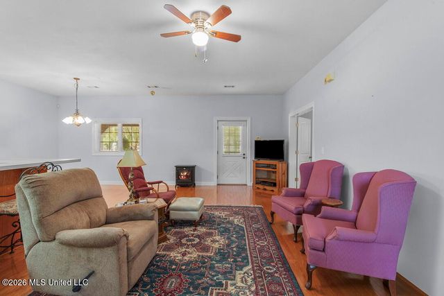 1454 Livingston Vernon Road, Flora, MS 39071
