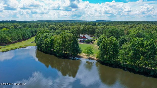 1454 Livingston Vernon Road, Flora, MS 39071