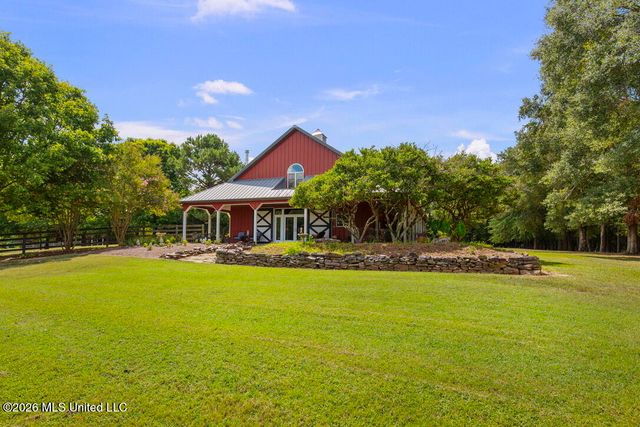 1454 Livingston Vernon Road, Flora, MS 39071
