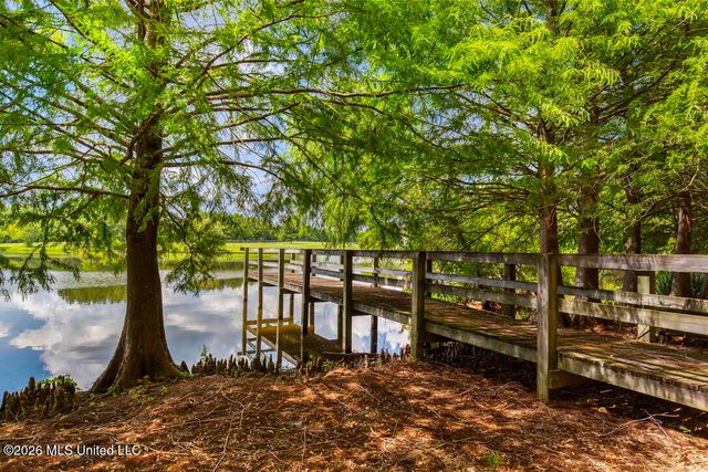 1454 Livingston Vernon Road, Flora, MS 39071