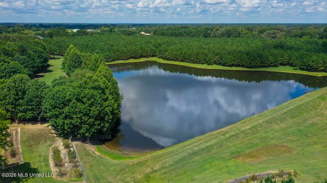 1454 Livingston Vernon Road, Flora, MS 39071