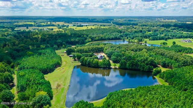 1454 Livingston Vernon Road, Flora, MS 39071
