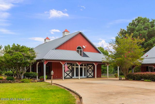 1454 Livingston Vernon Road, Flora, MS 39071