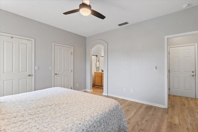 496 Crestfield Cir, Roseville, CA 95678