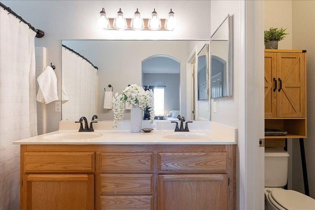 496 Crestfield Cir, Roseville, CA 95678