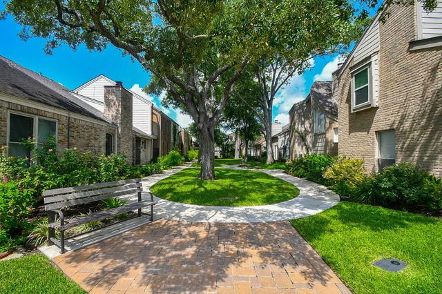 12625 Memorial Drive 65, Houston, TX 77024