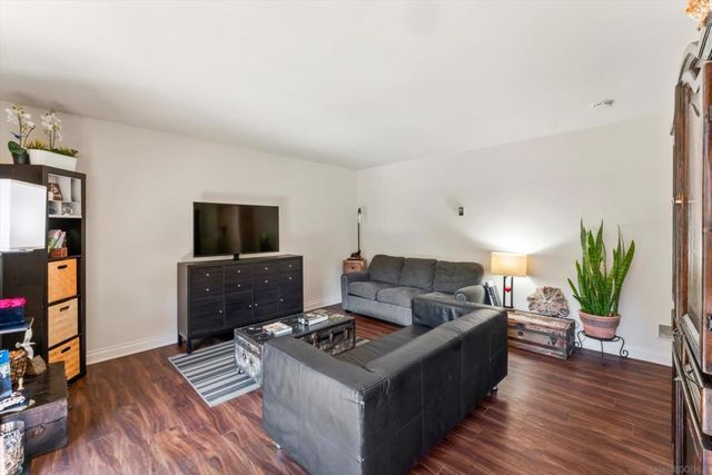 5483 Adobe Falls Rd. 7, San Diego, CA 92120