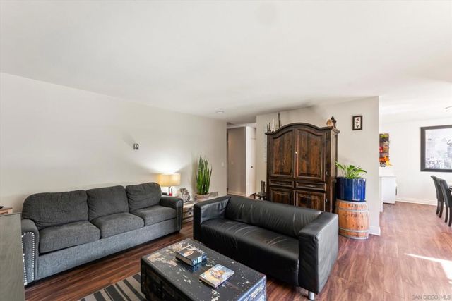 5483 Adobe Falls Rd. 7, San Diego, CA 92120