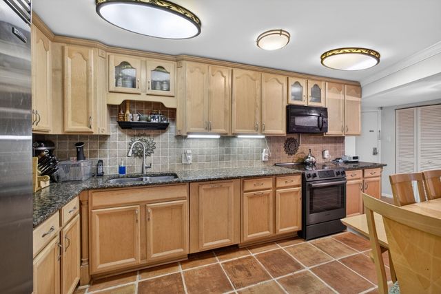 5420 N Ocean Drive 1201, Singer Island, FL 33404