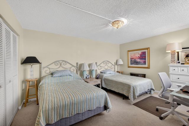 5420 N Ocean Drive 1201, Singer Island, FL 33404