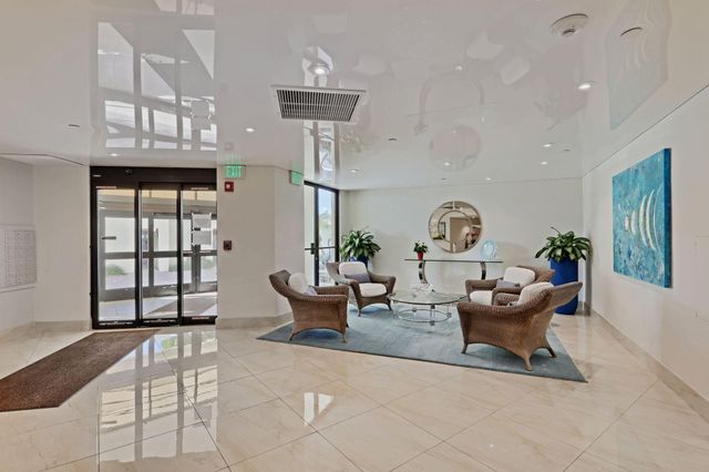 5420 N Ocean Drive 1201, Singer Island, FL 33404