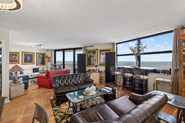 5420 N Ocean Drive 1201, Singer Island, FL 33404