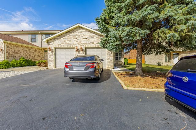 8810 W 83rd Place, Justice, IL 60458