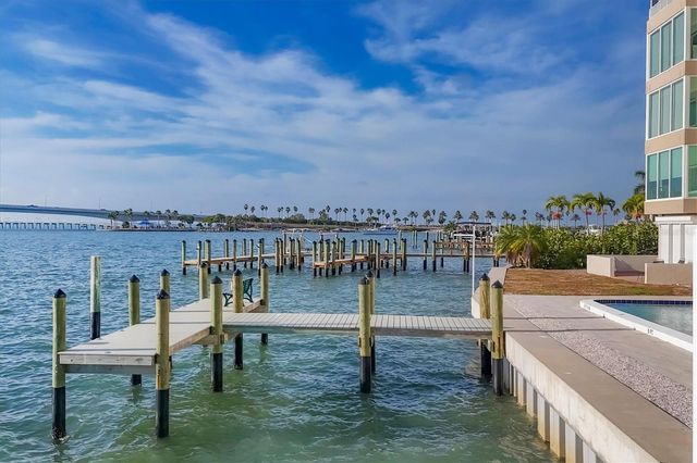 350 GOLDEN GATE POINT 62, Sarasota, FL 34236