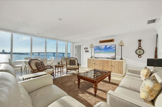 350 GOLDEN GATE POINT 62, Sarasota, FL 34236