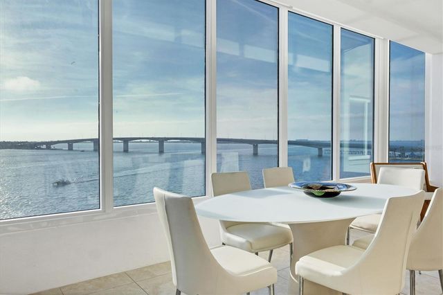 350 GOLDEN GATE POINT 62, Sarasota, FL 34236