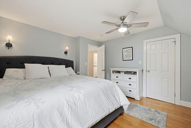 266 N Franklin St, Holbrook, MA 02343