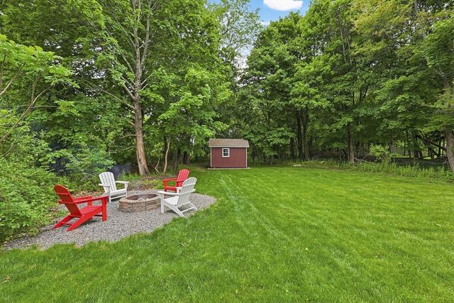 266 N Franklin St, Holbrook, MA 02343