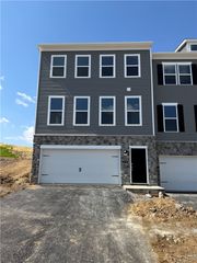 173 Laurel Hills Dr, Buffalo Twp, PA 16055