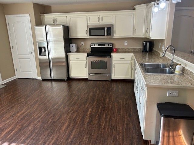 553 Parkvue Village Way, Clarksville, TN 37043