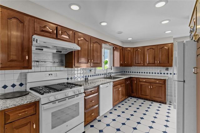214 Rankin Avenue, Providence, RI 02908
