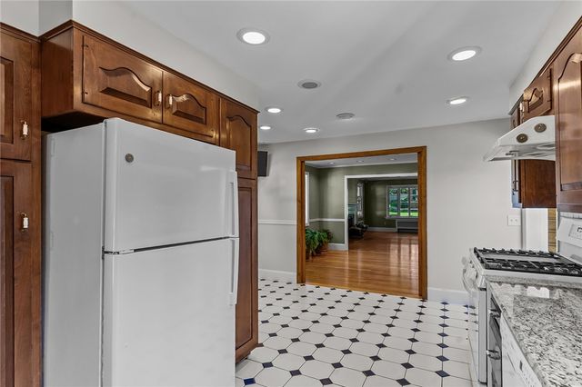 214 Rankin Avenue, Providence, RI 02908