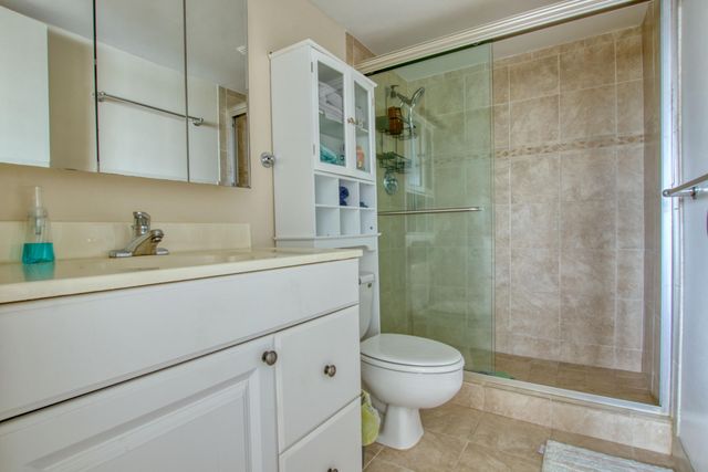 4489 LUXEMBURG Court 304, Lake Worth, FL 33467