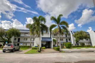 4489 LUXEMBURG Court 304, Lake Worth, FL 33467