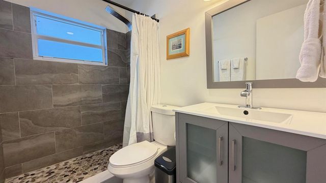 1004 NE 18th Street Front, Fort Lauderdale, FL 33305