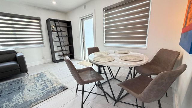 1004 NE 18th Street Front, Fort Lauderdale, FL 33305