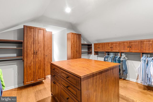 1358 SYLVAN, Lancaster, PA 17601