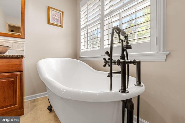 1358 SYLVAN, Lancaster, PA 17601