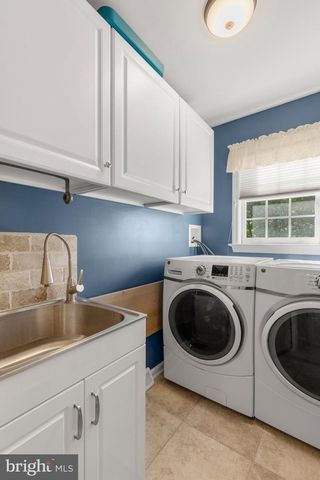 1358 SYLVAN, Lancaster, PA 17601