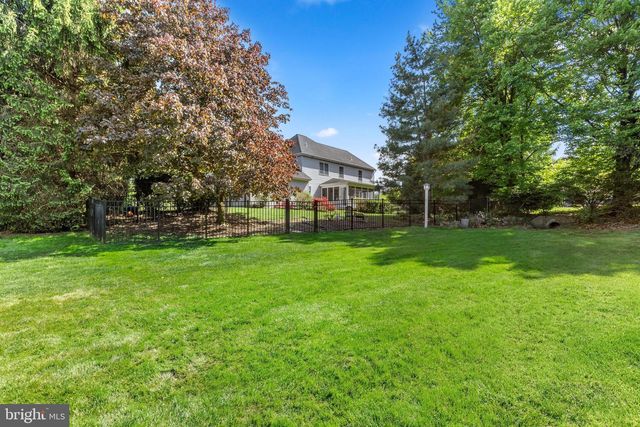 1358 SYLVAN, Lancaster, PA 17601