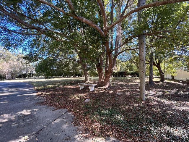 1105 HERNDON STREET, Leesburg, FL 34748