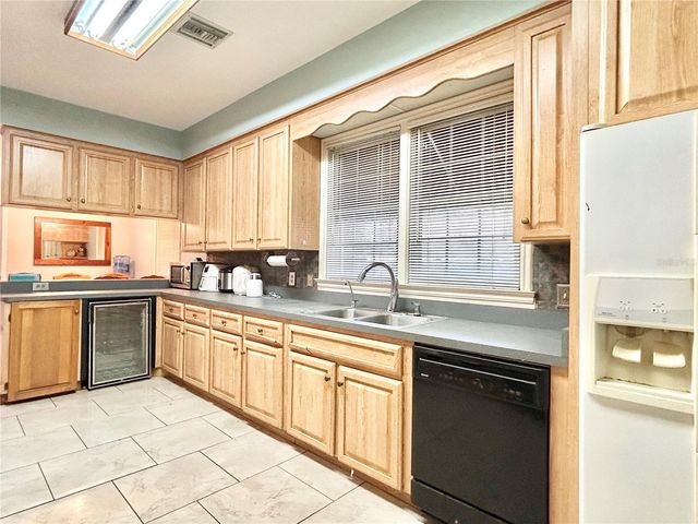 1105 HERNDON STREET, Leesburg, FL 34748