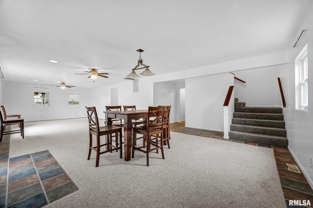 4237 N GATE RIDGE Road, Peoria, IL 61614